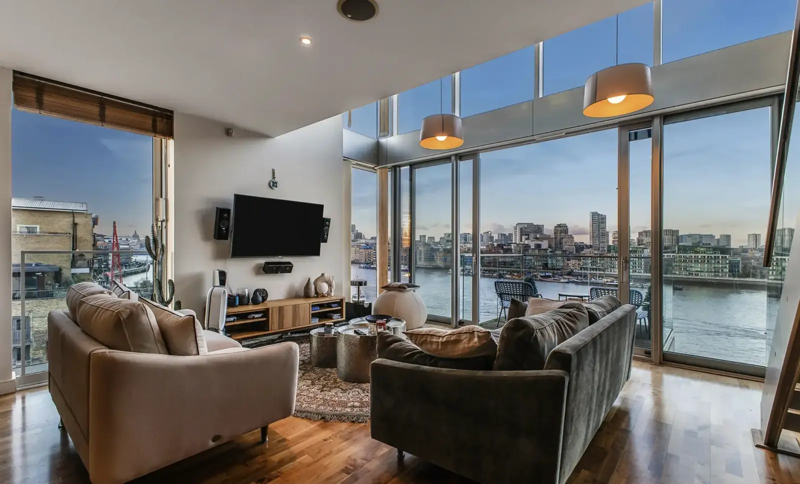 Modern Luxe Living Apartments with Stunning Views