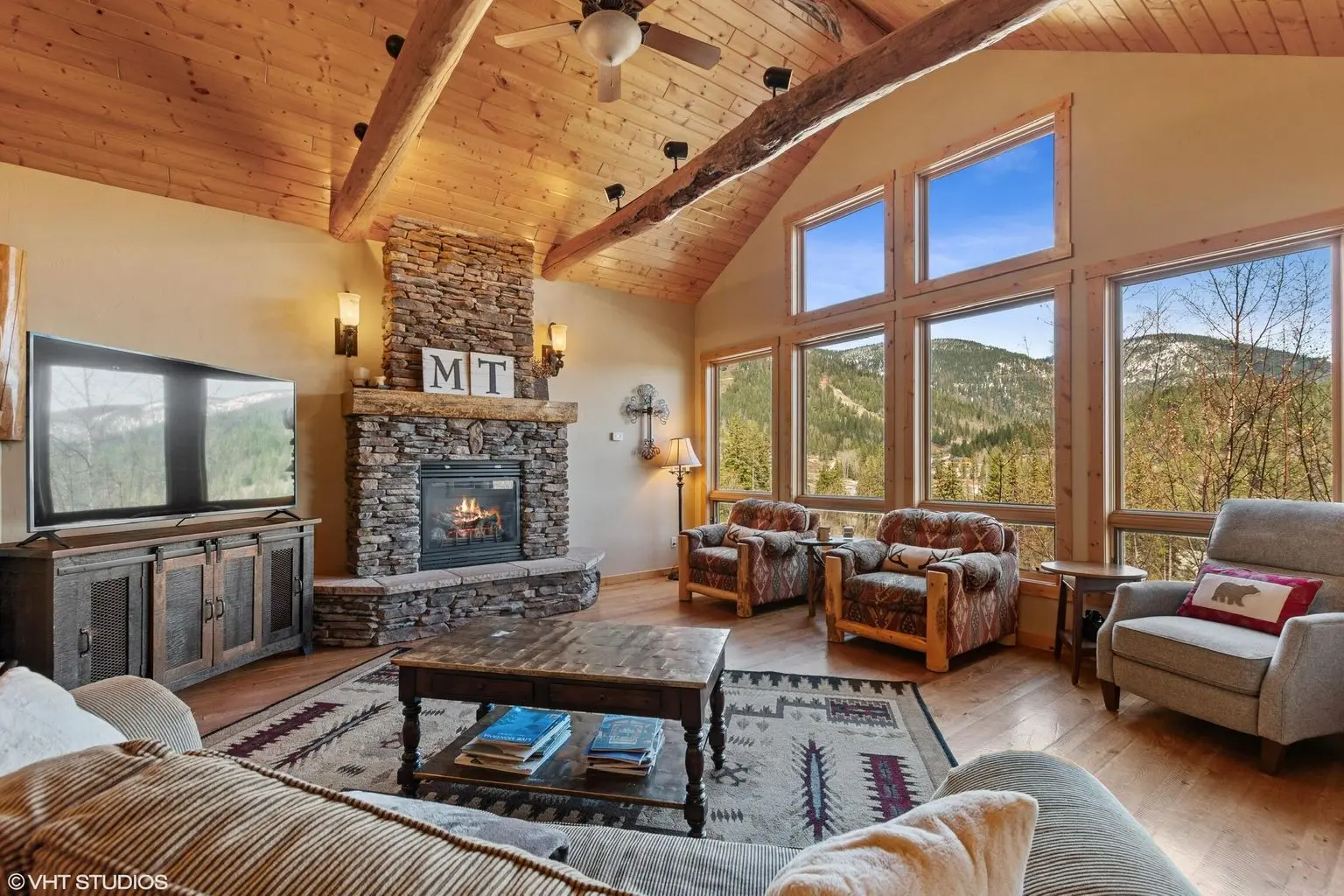 Mountain Ski Resort Property with Slopes Access