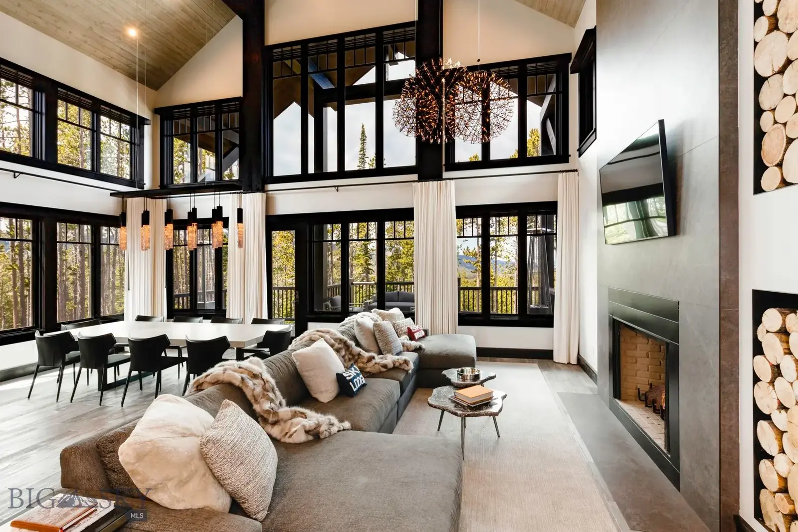 Mountain Ski Resort Property with Slopes Access