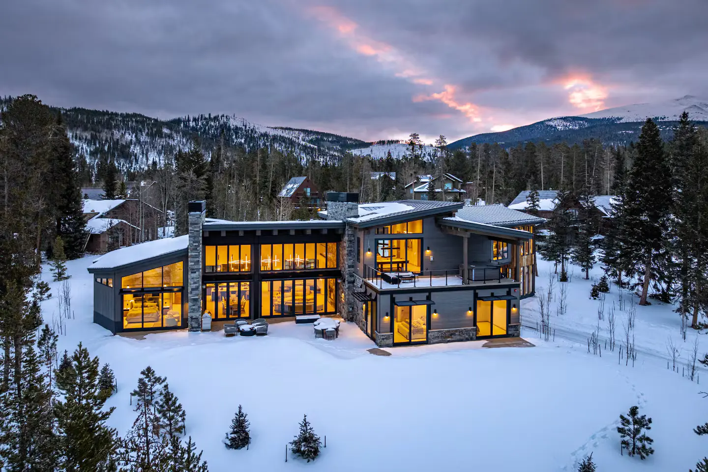 Mountain Ski Resort Property with Slopes Access