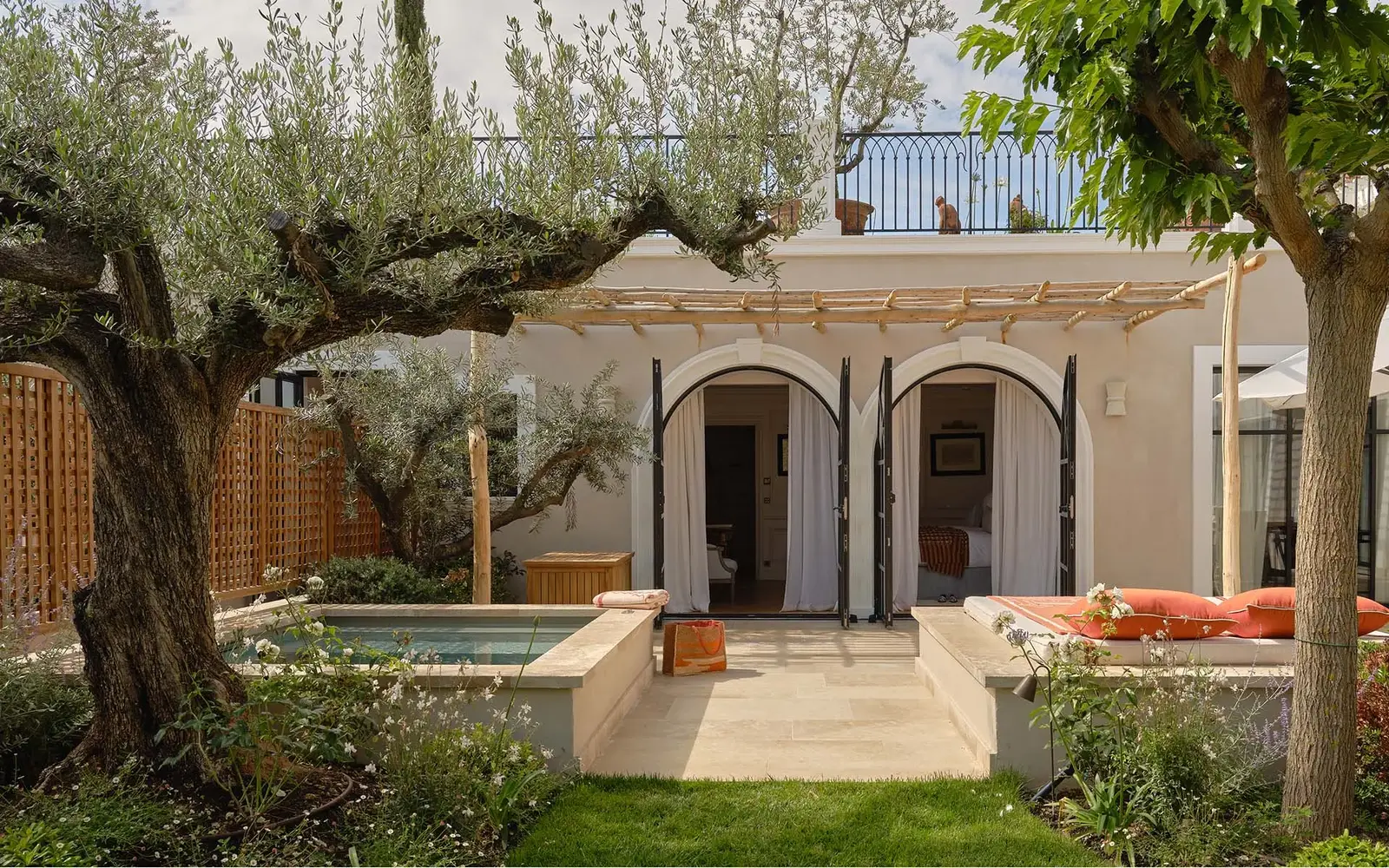 Elegant Mediterranean Luxury Villa with Gardens