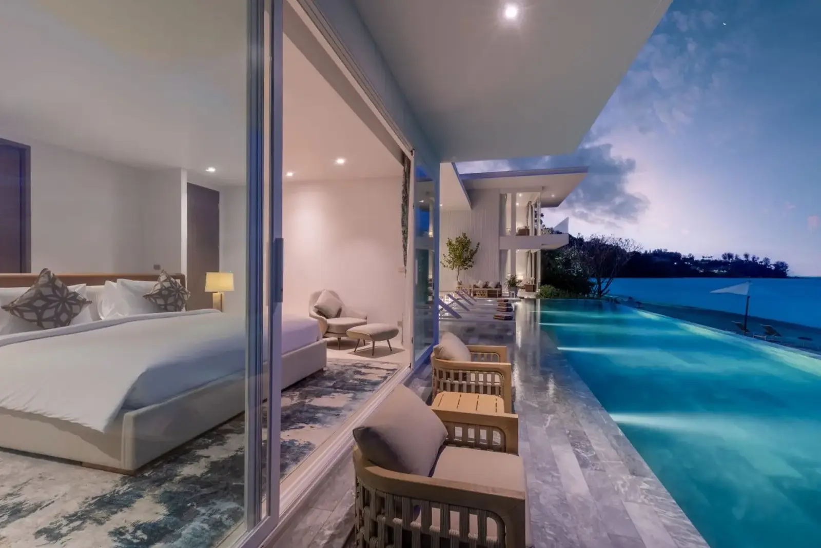 Opulent Oceanfront Luxury Villa with Infinity Pool