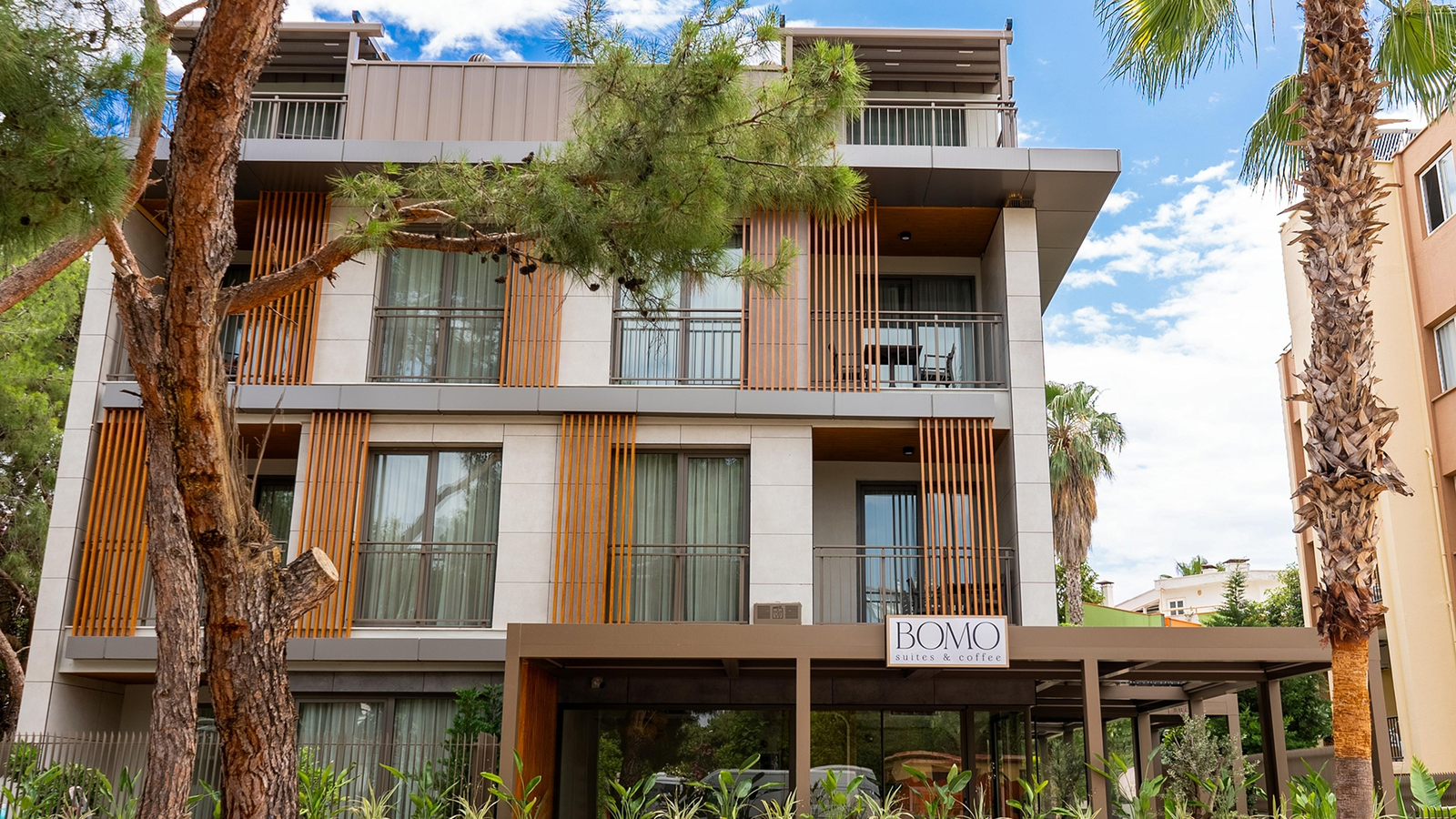 Modern Motel with All Essential Amenities