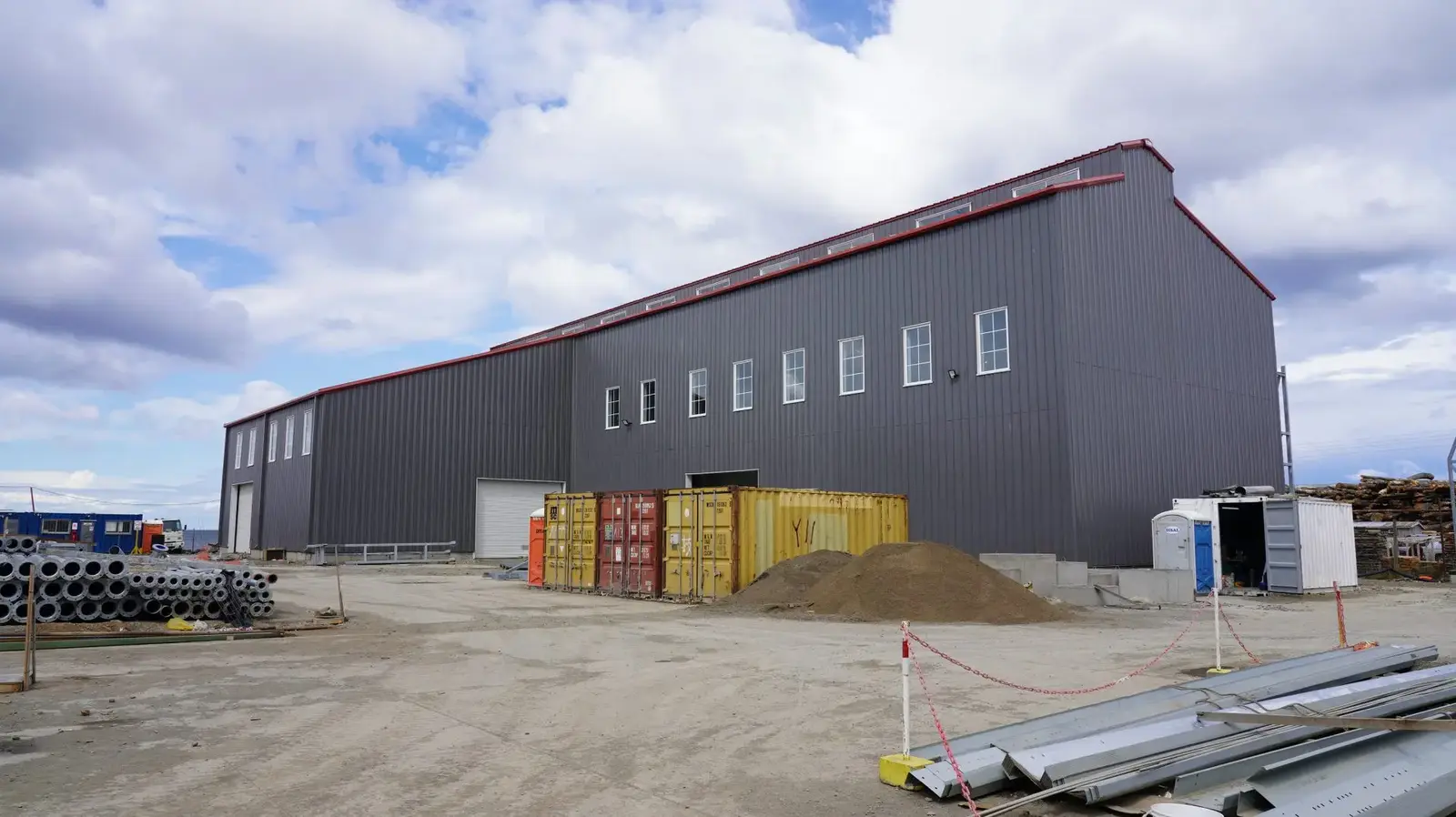 Efficient Food Processing Factory with Distribution Center